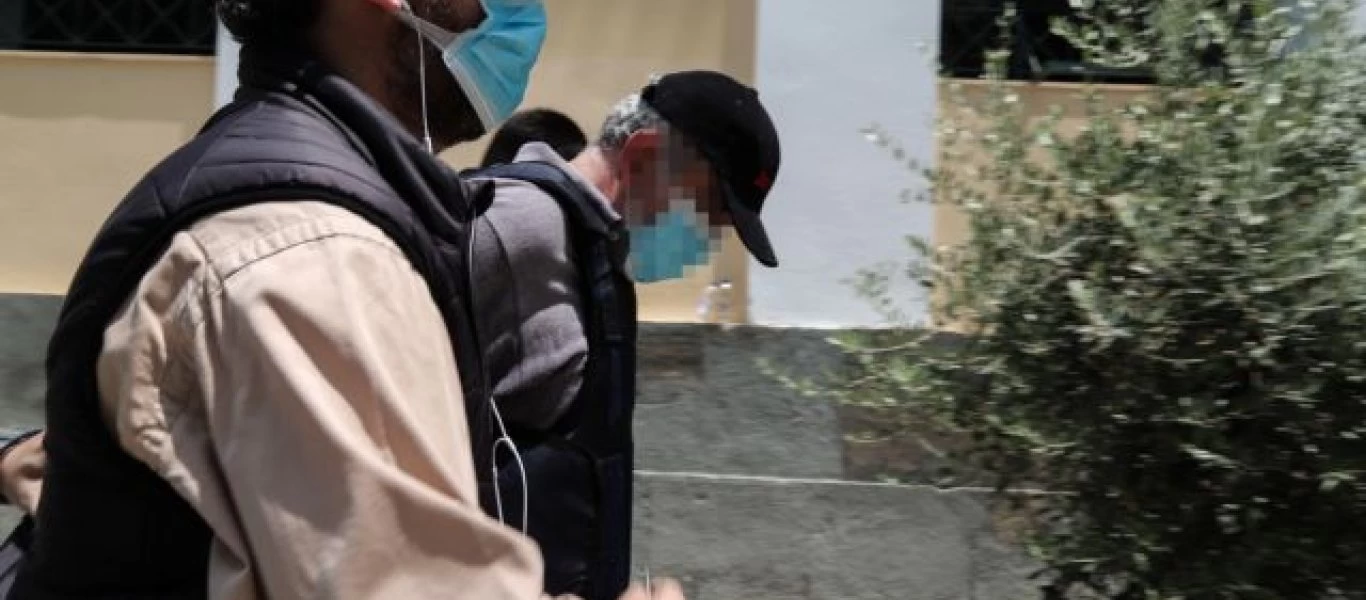 Στον ανακριτή σήμερα ο ψευτογιατρός - Κατηγορείται για 12 ανθρωποκτονίες και 14 απόπειρες ανθρωποκτονιών